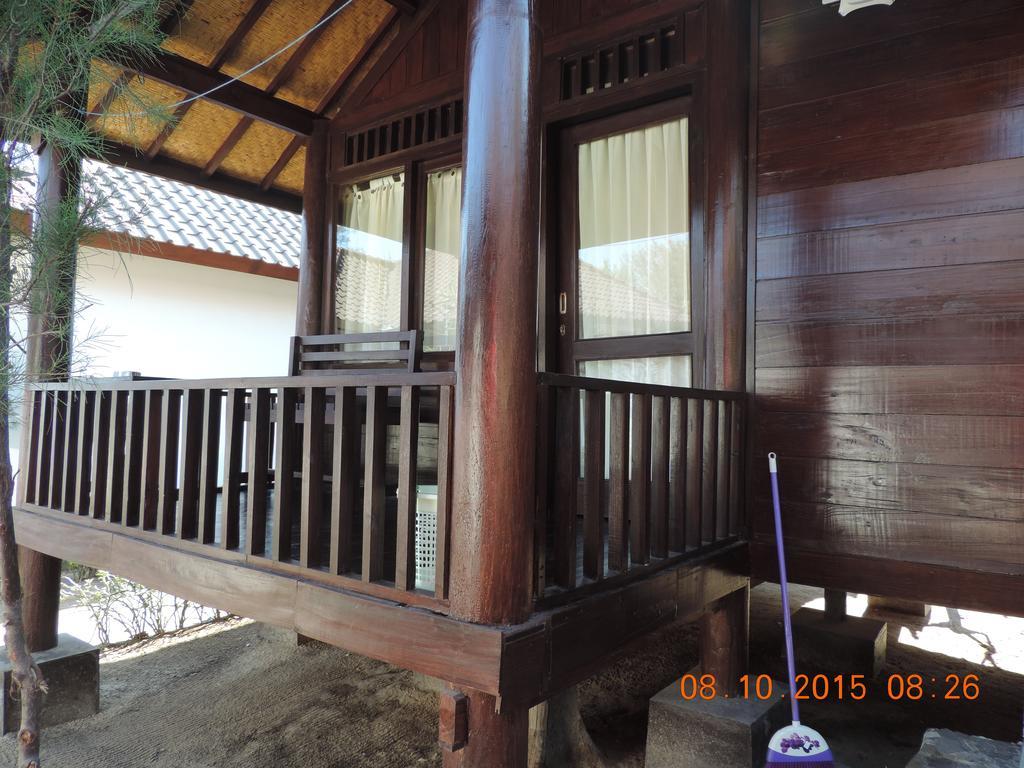 Yaya Bungalows Blue Coral ギリ島 部屋 写真