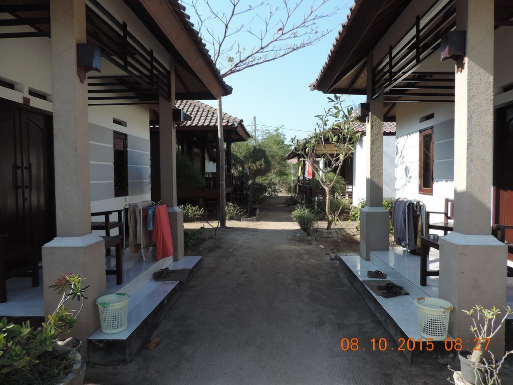 Yaya Bungalows Blue Coral ギリ島 部屋 写真