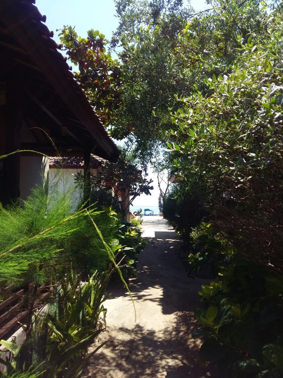 Yaya Bungalows Blue Coral ギリ島 エクステリア 写真