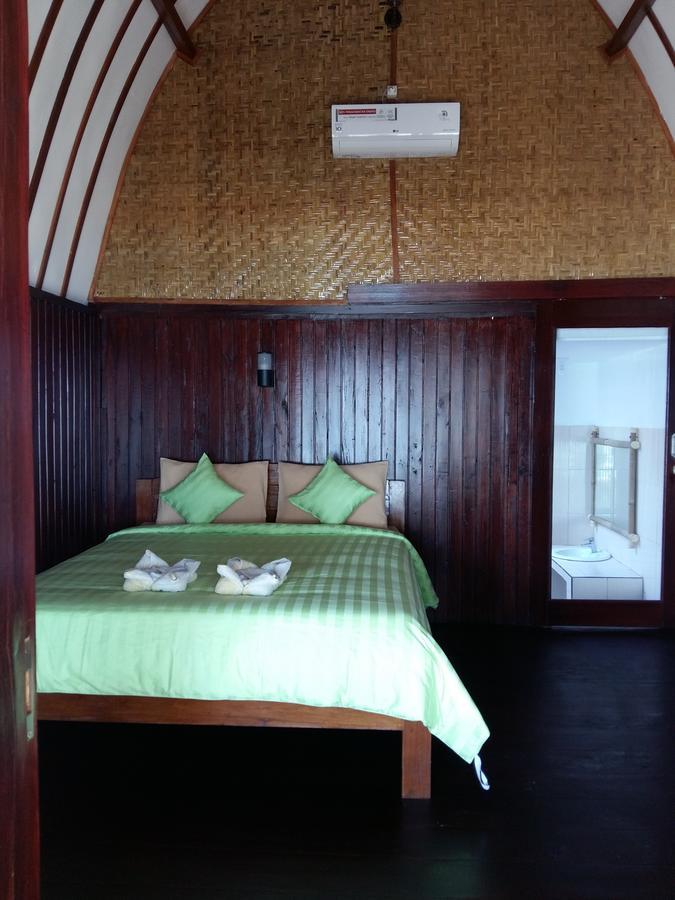 Yaya Bungalows Blue Coral ギリ島 エクステリア 写真